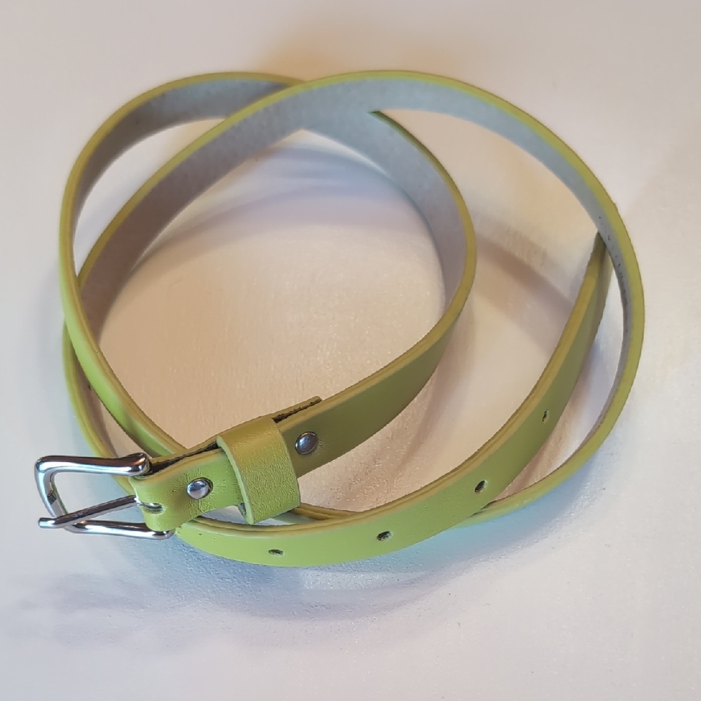 White House Black Market Lime Belt